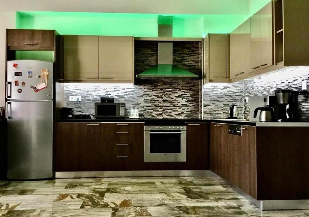 Luxury With Sauna And Free Parking Near Acropolis Athena Bagian luar foto