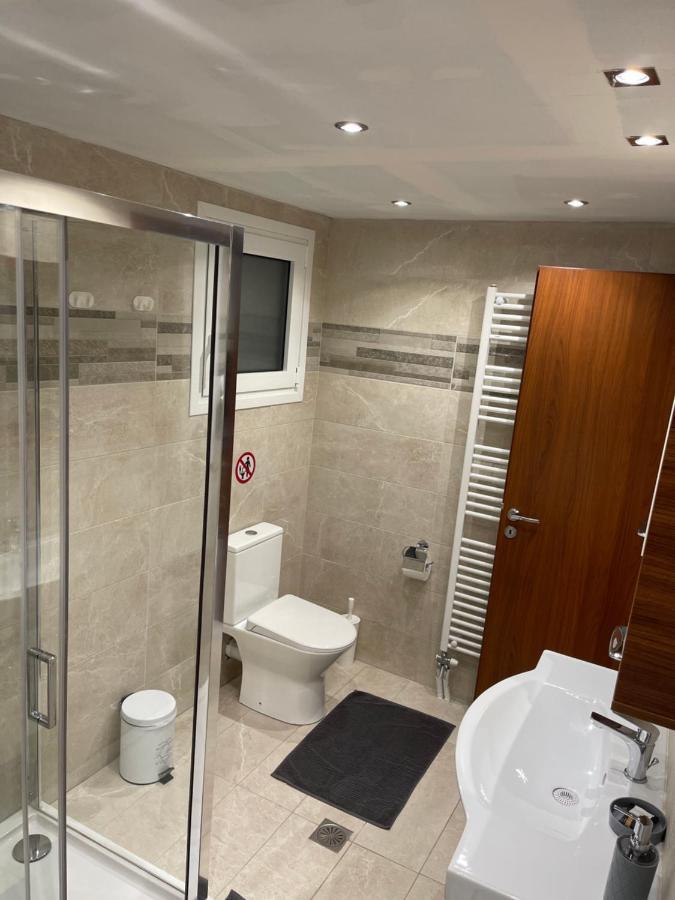 Luxury With Sauna And Free Parking Near Acropolis Athena Bagian luar foto