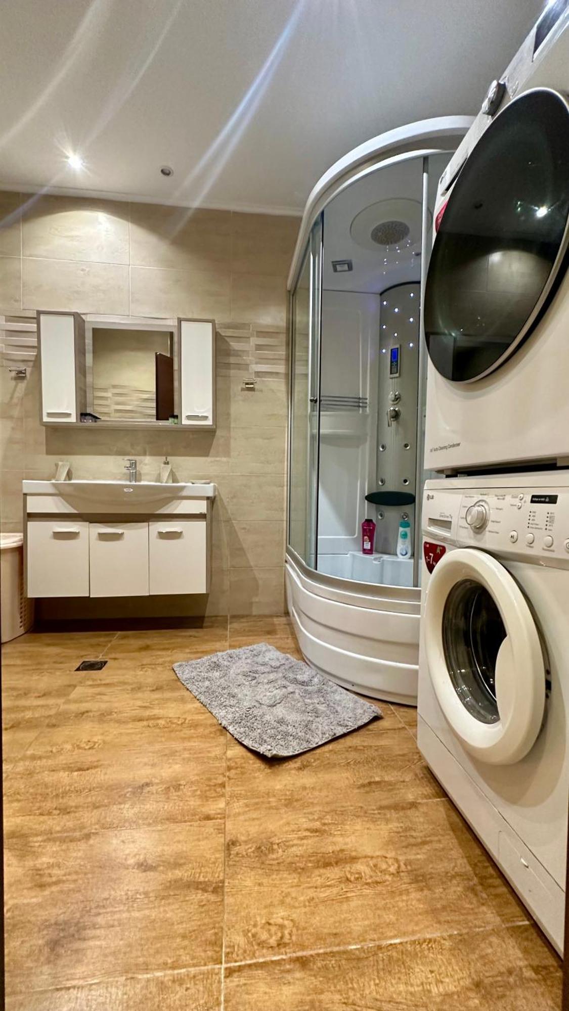 Luxury With Sauna And Free Parking Near Acropolis Athena Bagian luar foto